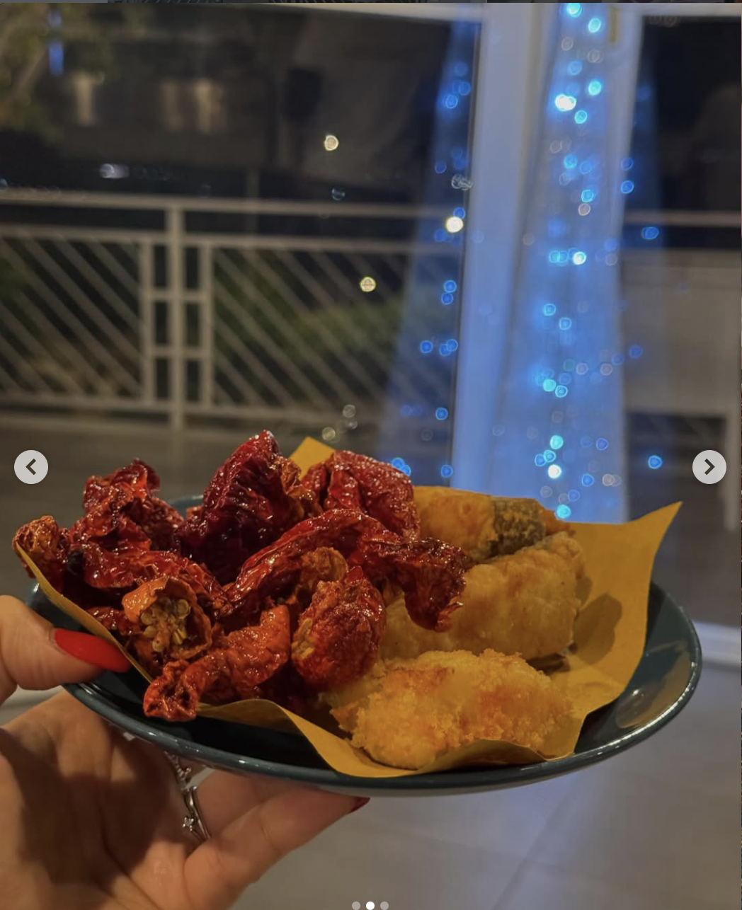 Fritti: frittatine e pomodorini secchi