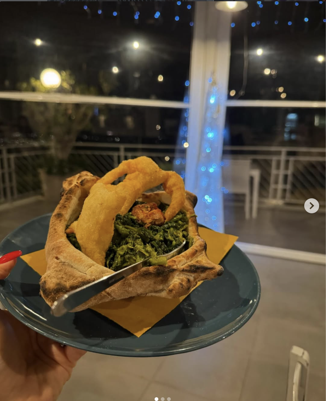 Pizza gourmet con cime di rapa